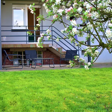 Garten-blick Stadtwald Apartment *